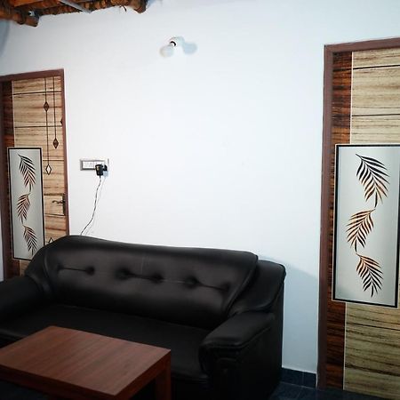 Serenity Bay Home Stay ปอนดิเชอรี ภายนอก รูปภาพ
