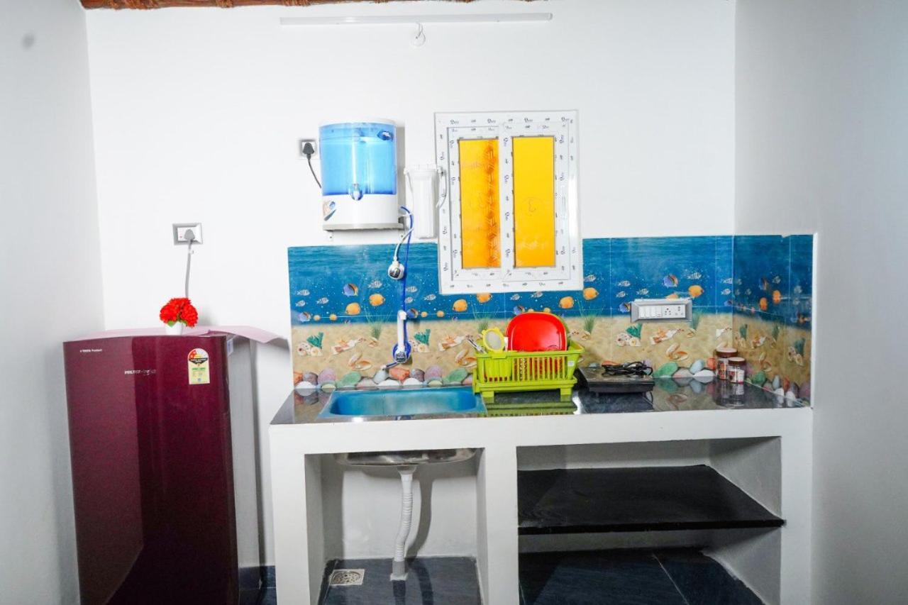 Serenity Bay Home Stay ปอนดิเชอรี ภายนอก รูปภาพ